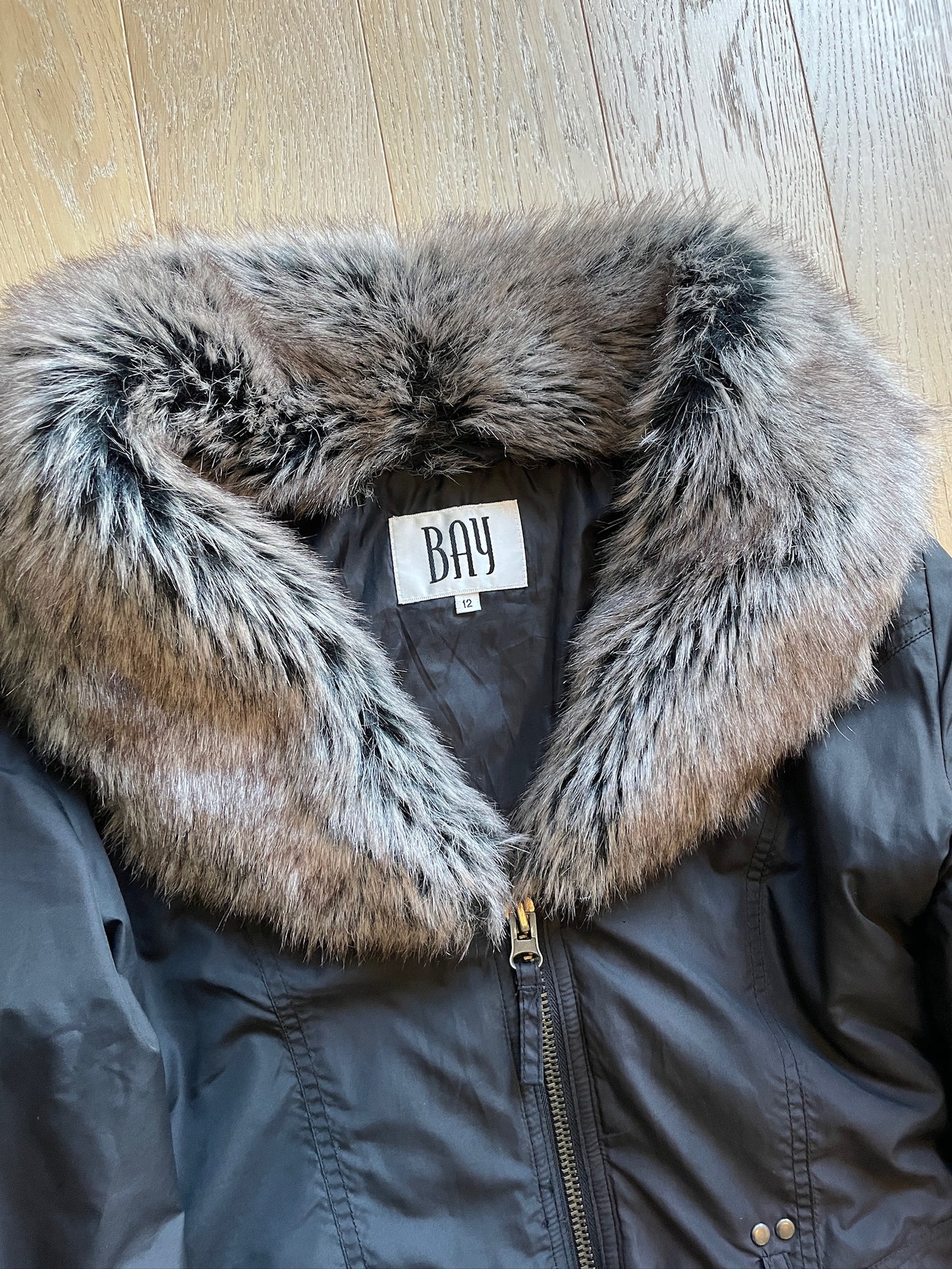 Vintage Cropped Jacket with Fur Collar