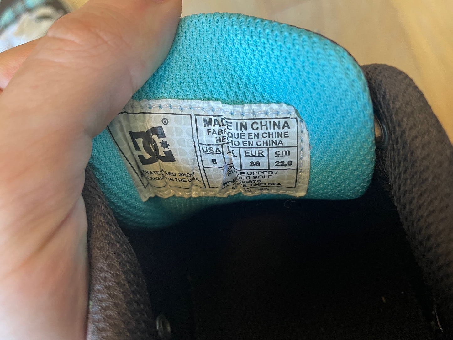 Vintage DC Shoes Teal Checkered Sneaker