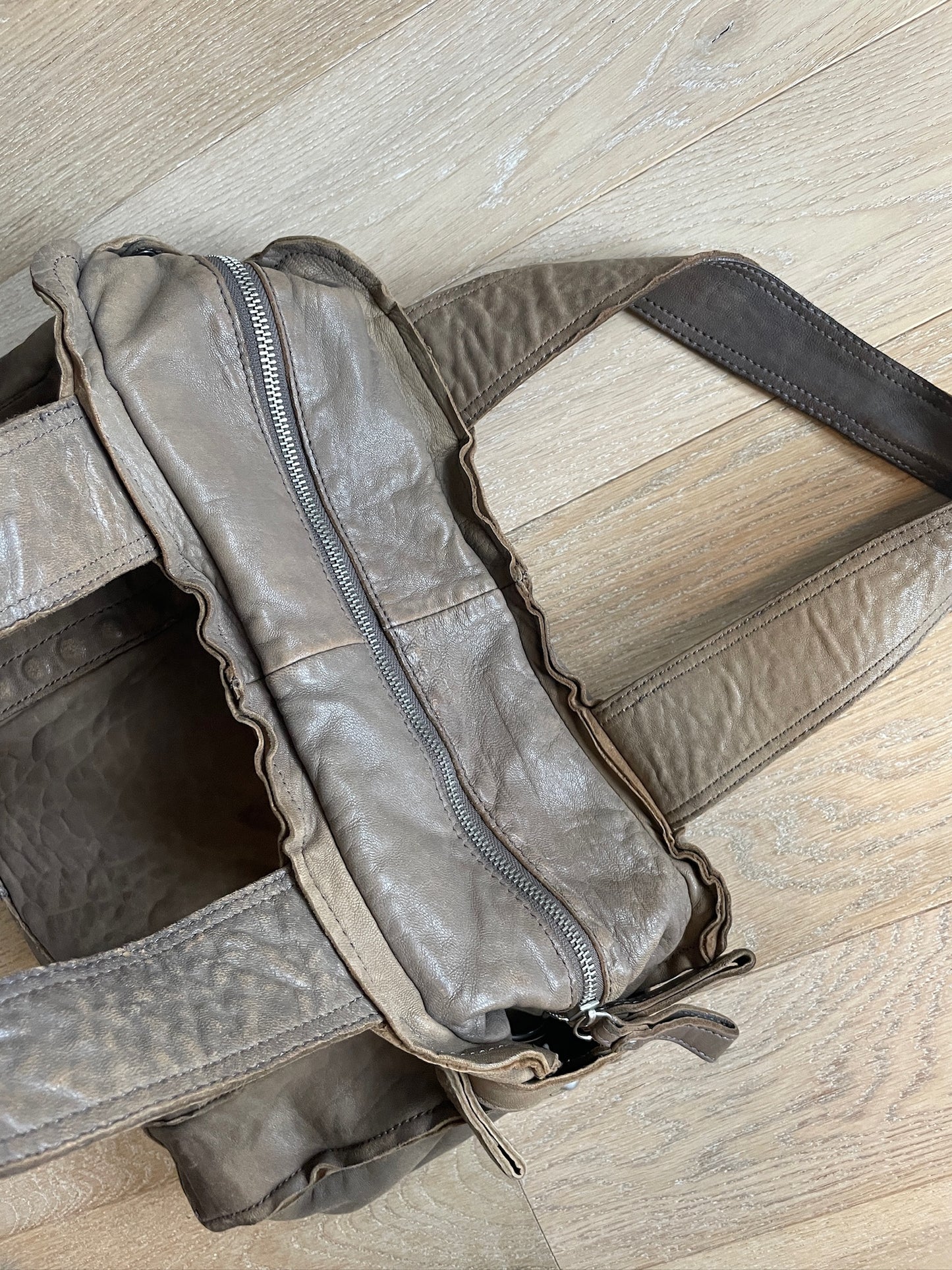 Vintage Liebeskind Zipper Bag