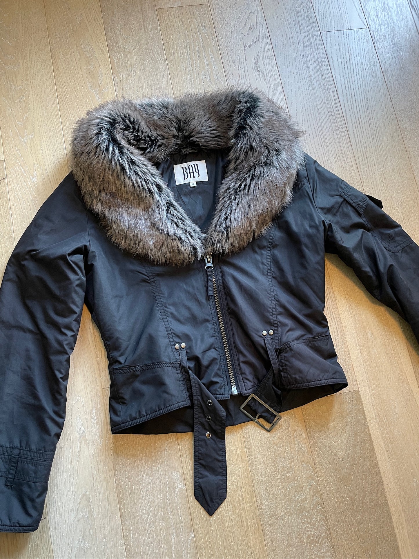 Vintage Cropped Jacket with Fur Collar