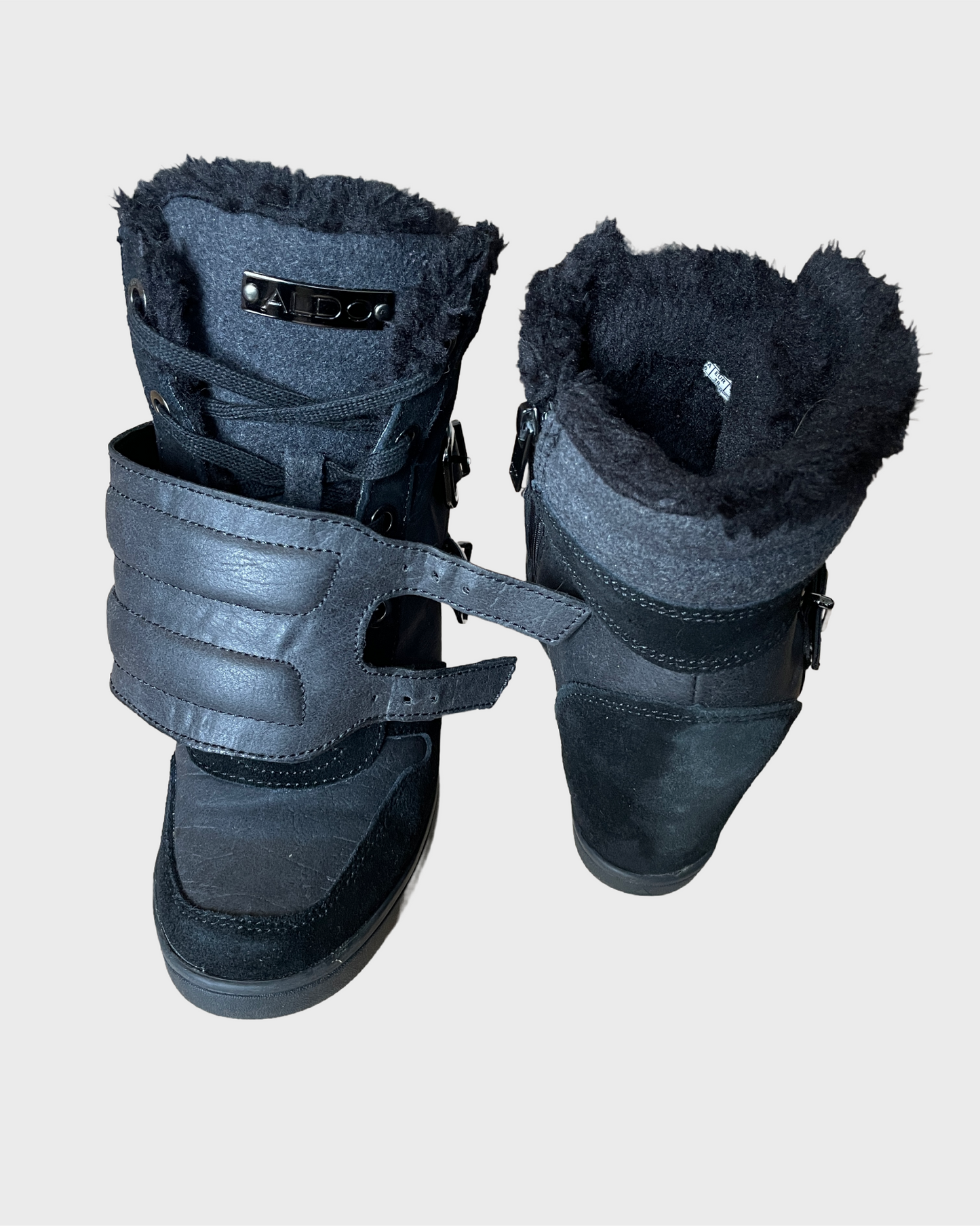 Vintage Fur Heel Sneaker