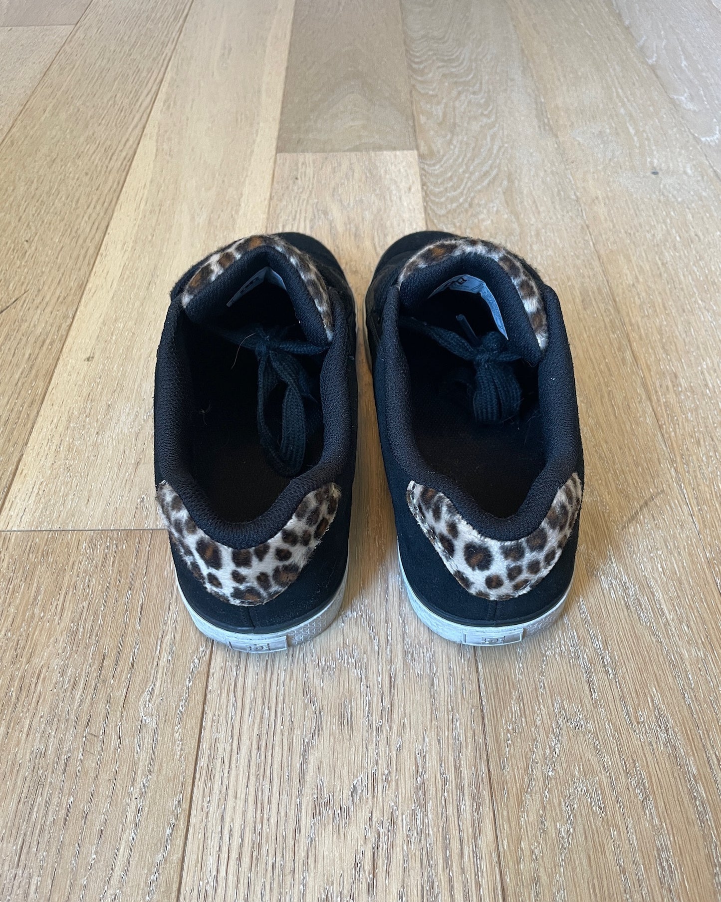 Vintage DC Shoes Cheetah Print Sneaker