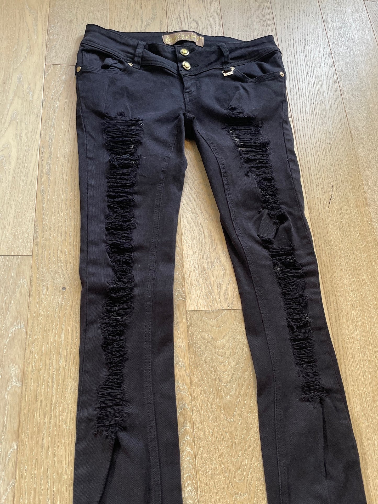 Vintage Skinny Ripped Jeans