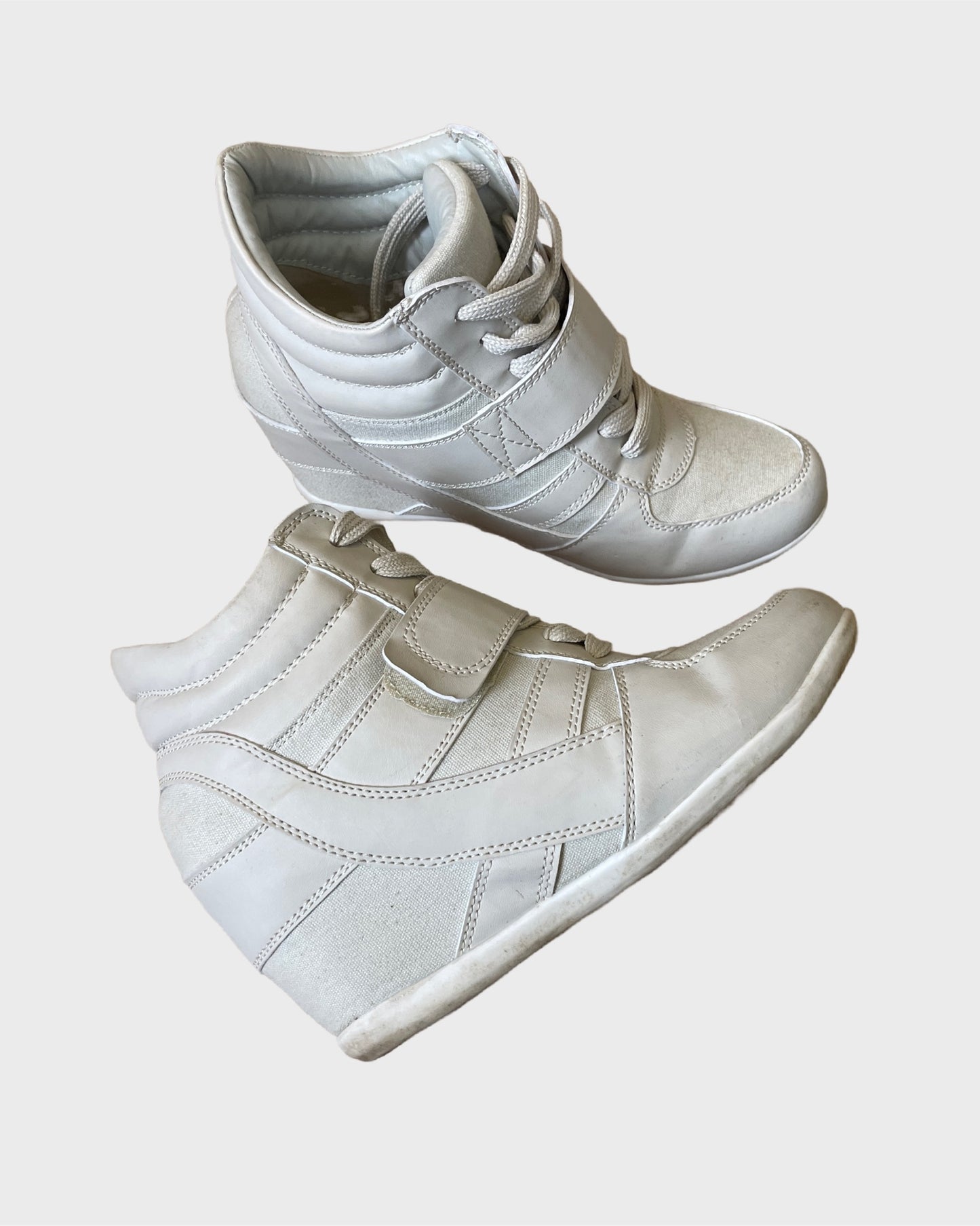 Vintage Wedge Sneaker
