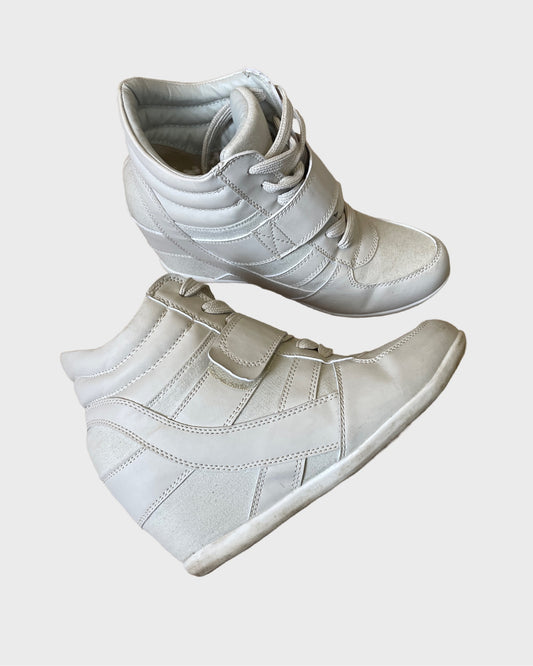 Vintage Wedge Sneaker
