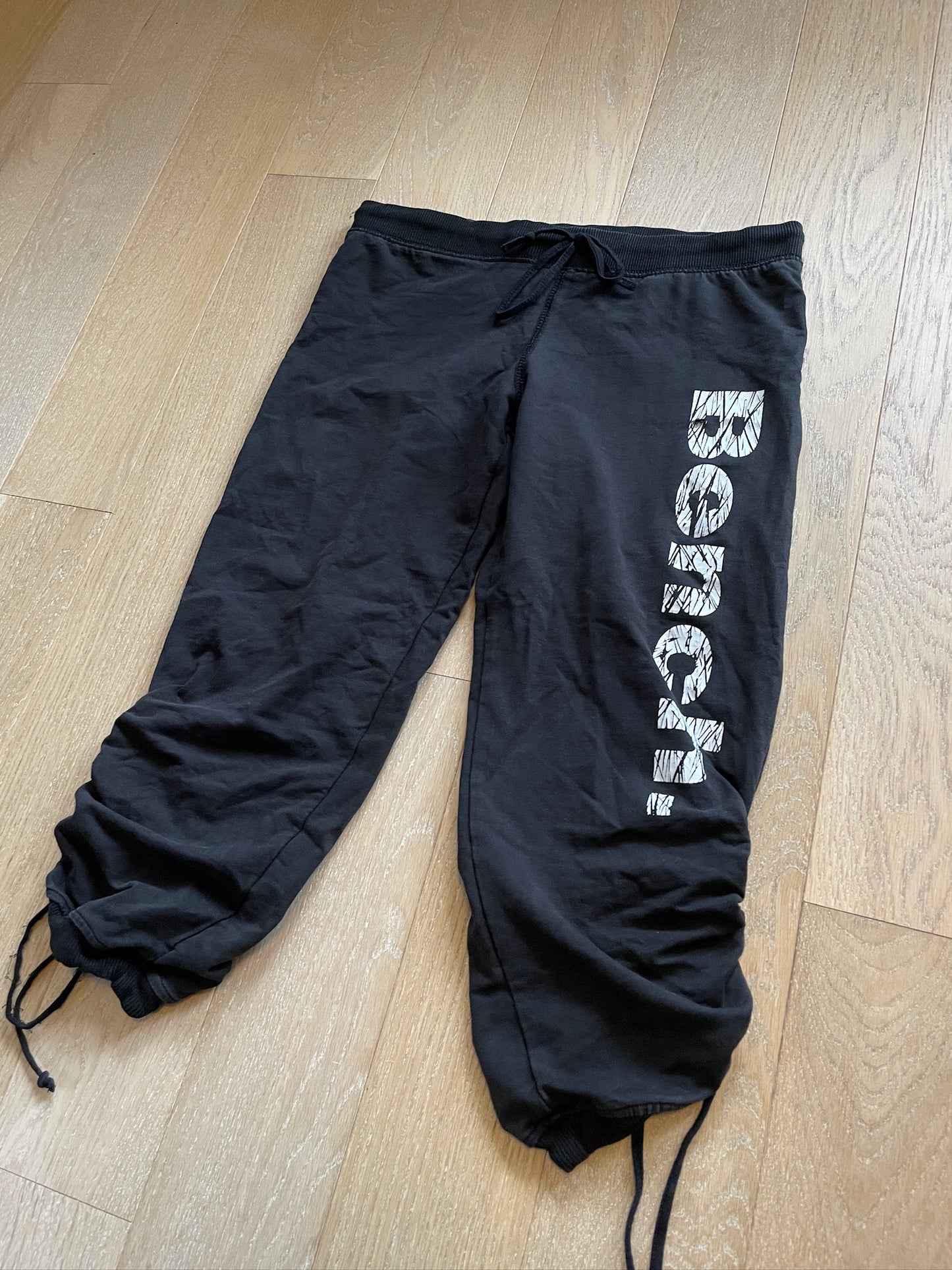 Vintage Bench Capri Pants