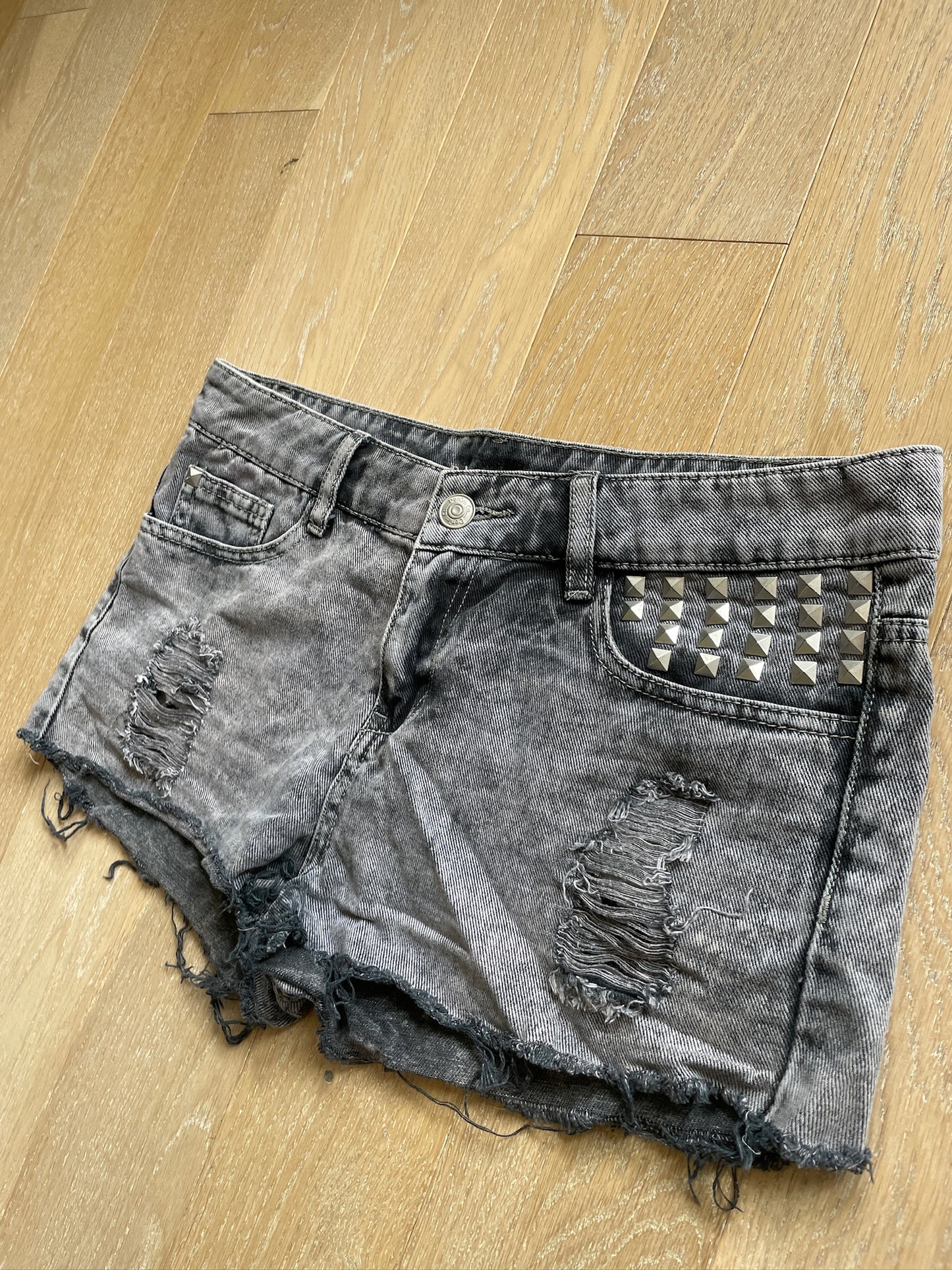 Vintage Studded Jeans Shorts
