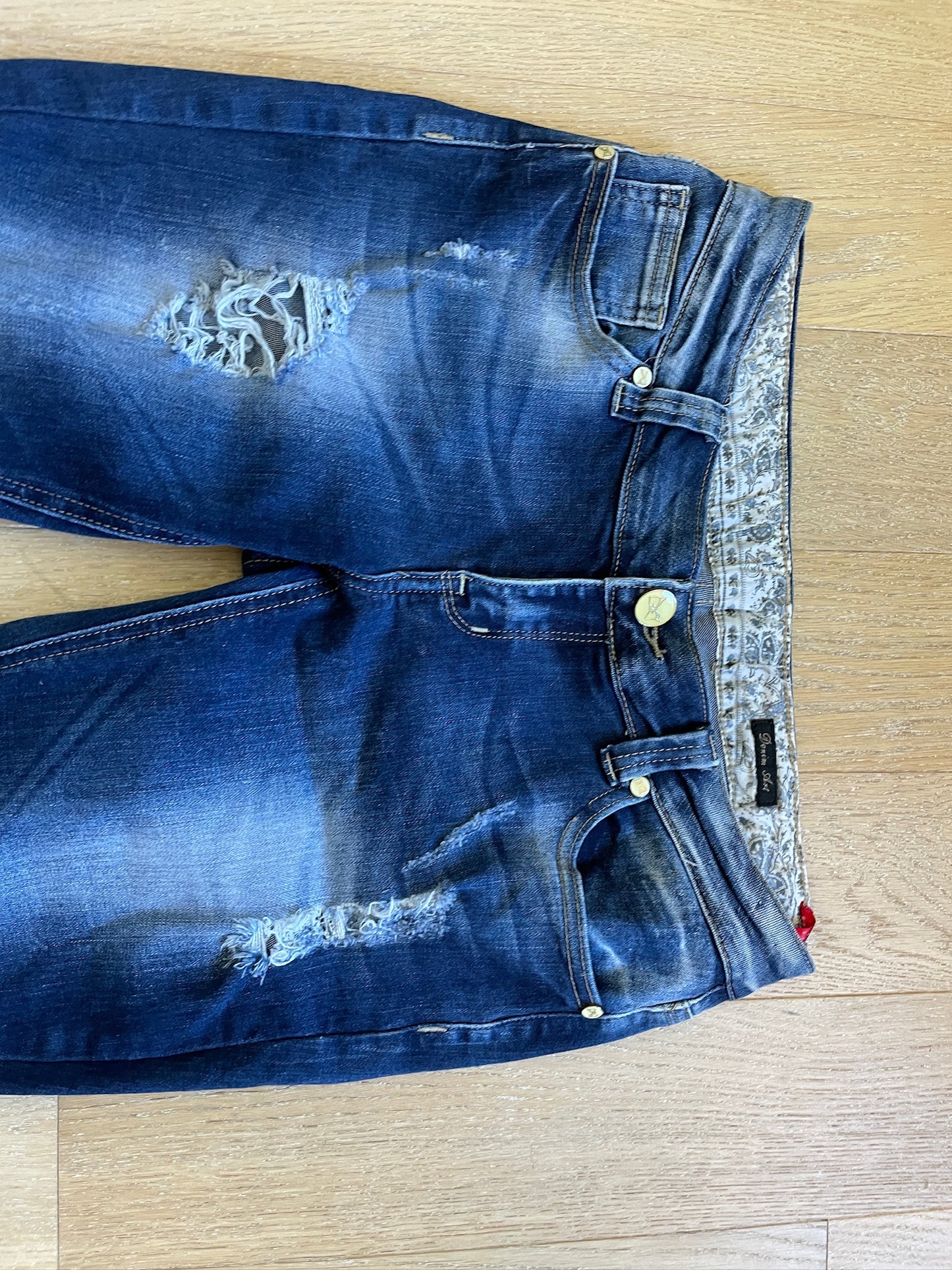 Vintage Ripped Skinny Jeans