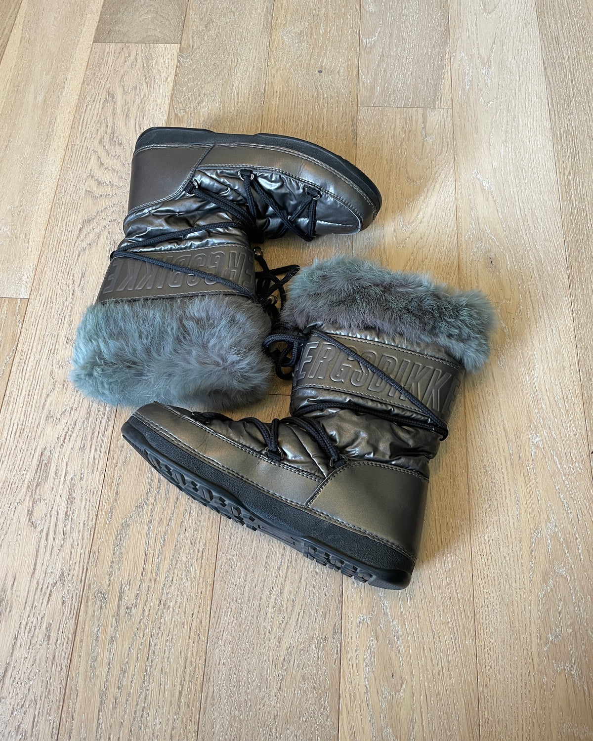 Dirk Bikkembergs Fur Snow Boots