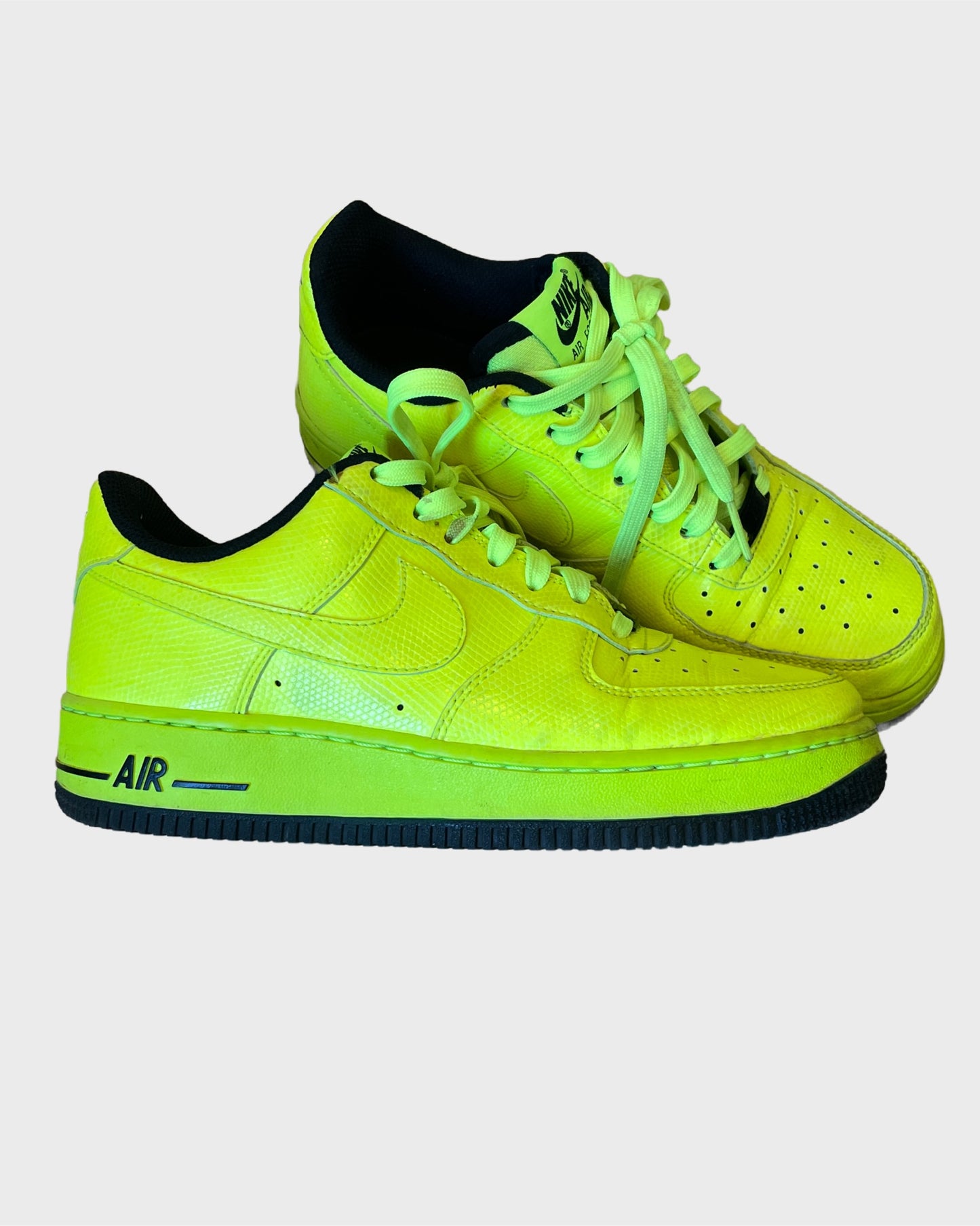 Vintage Multicolor Nike Air Force 1 „Volt“