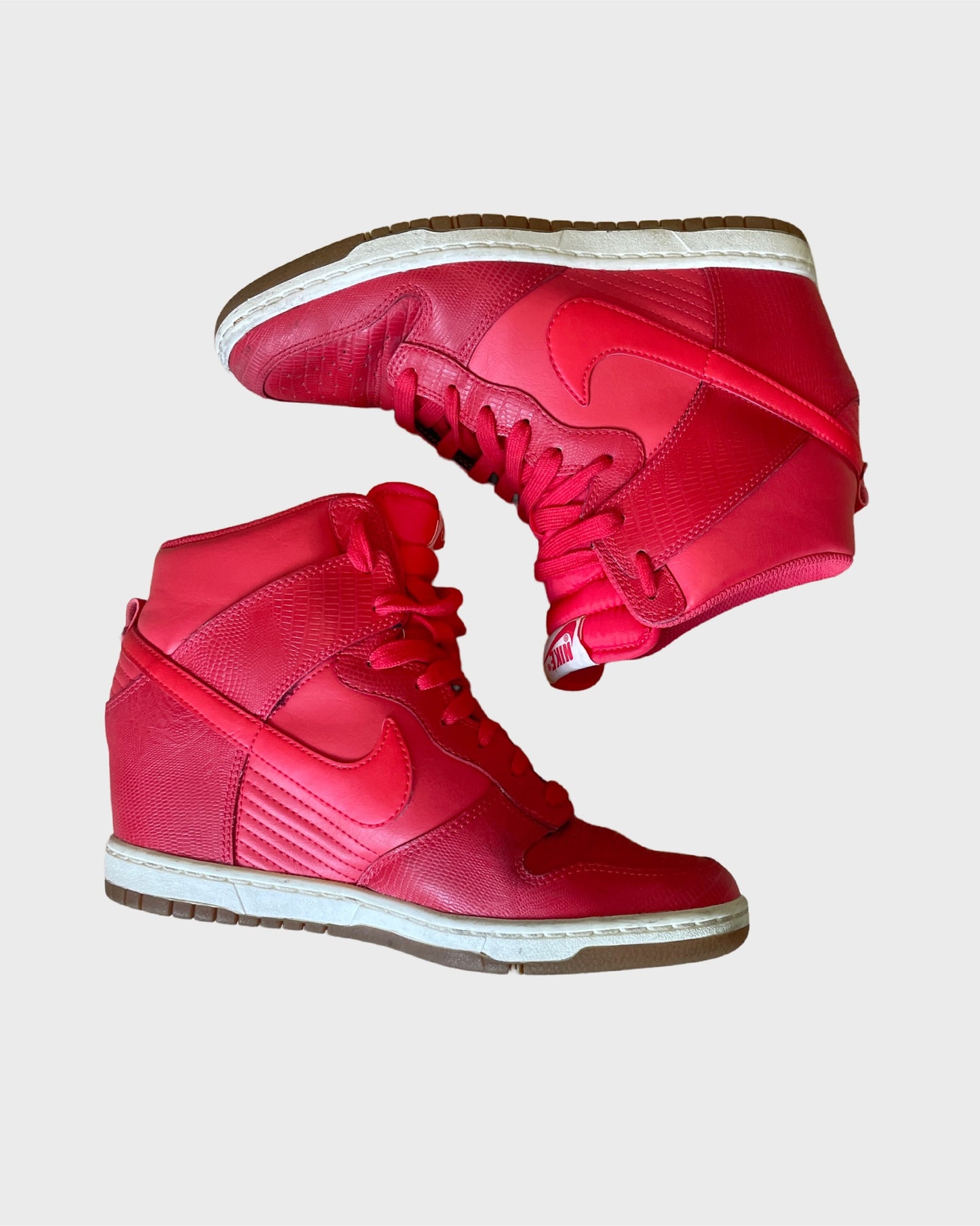 Vintage Nike Dunk Wedge Sneaker