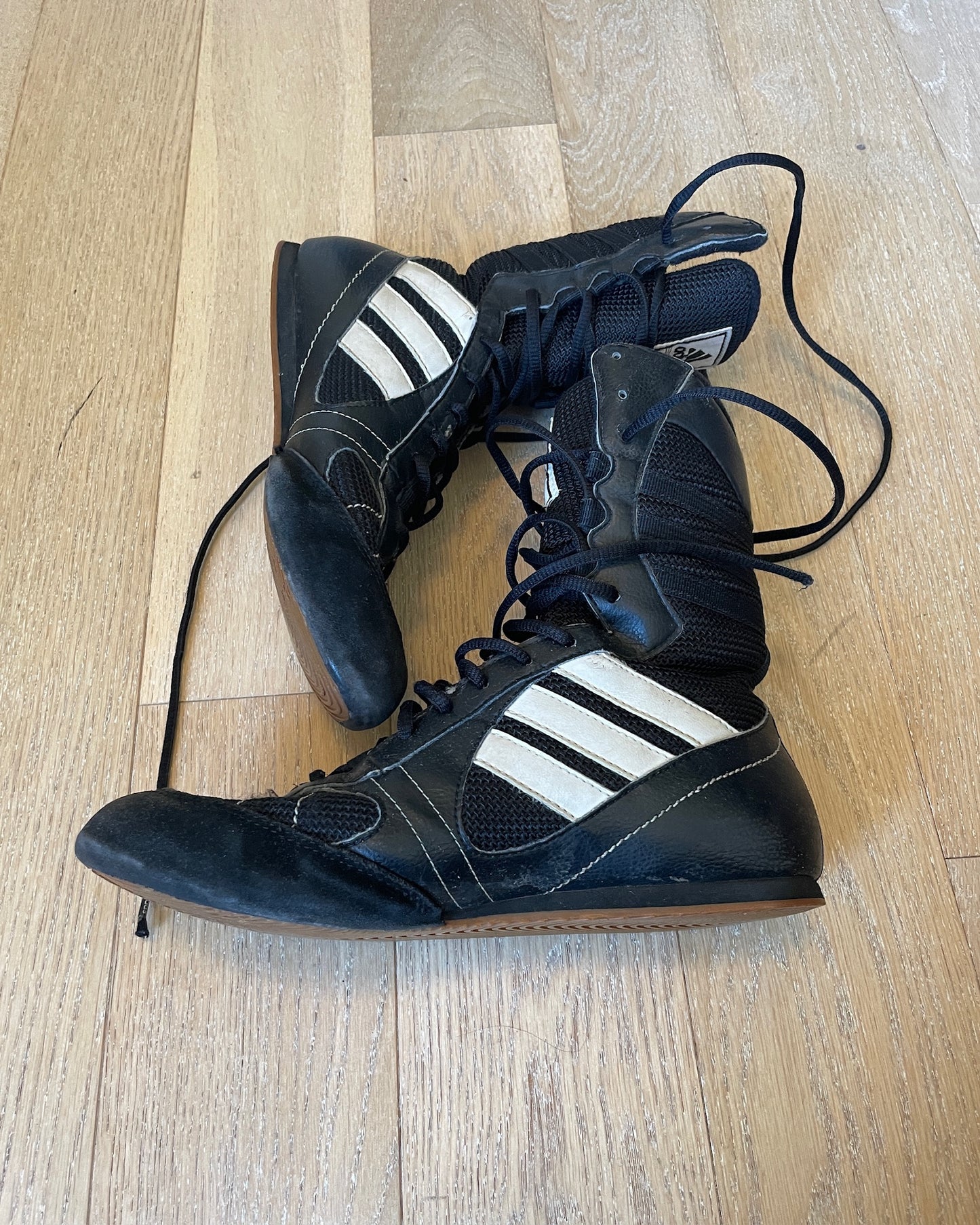 Vintage Adidas Boxing Sneaker
