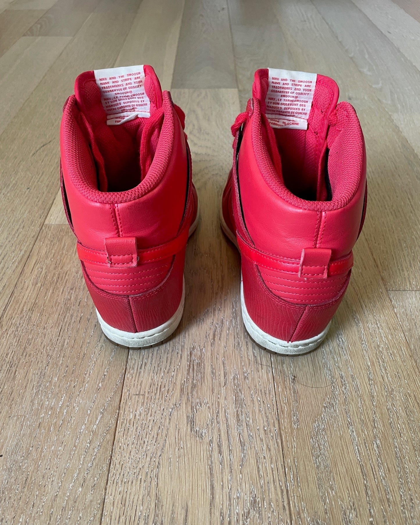 Vintage Nike Dunk Wedge Sneaker