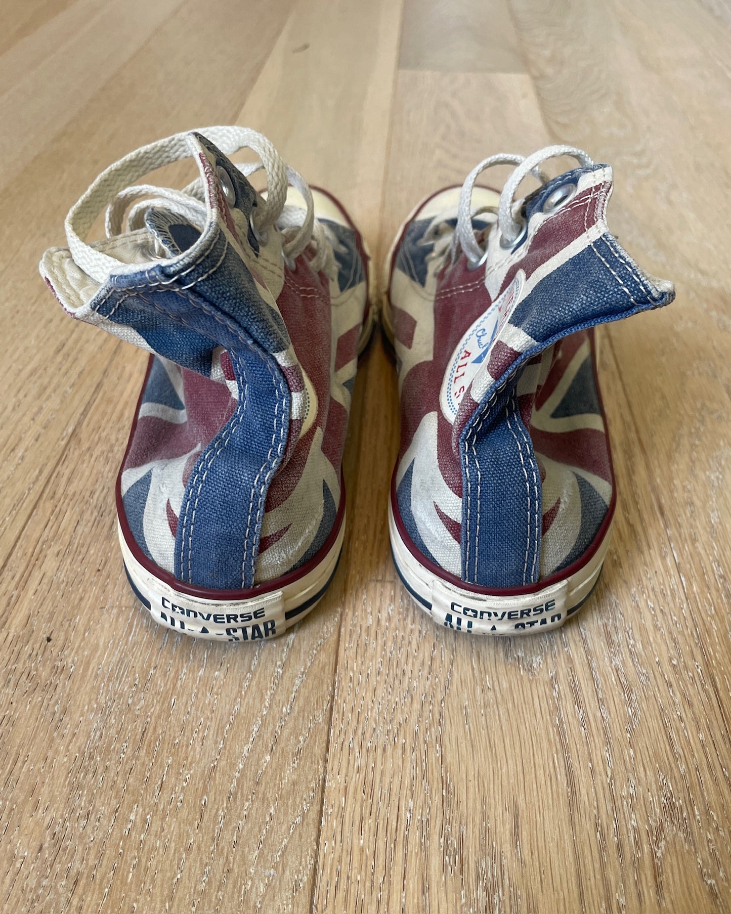 Vintage Union Jack Converse