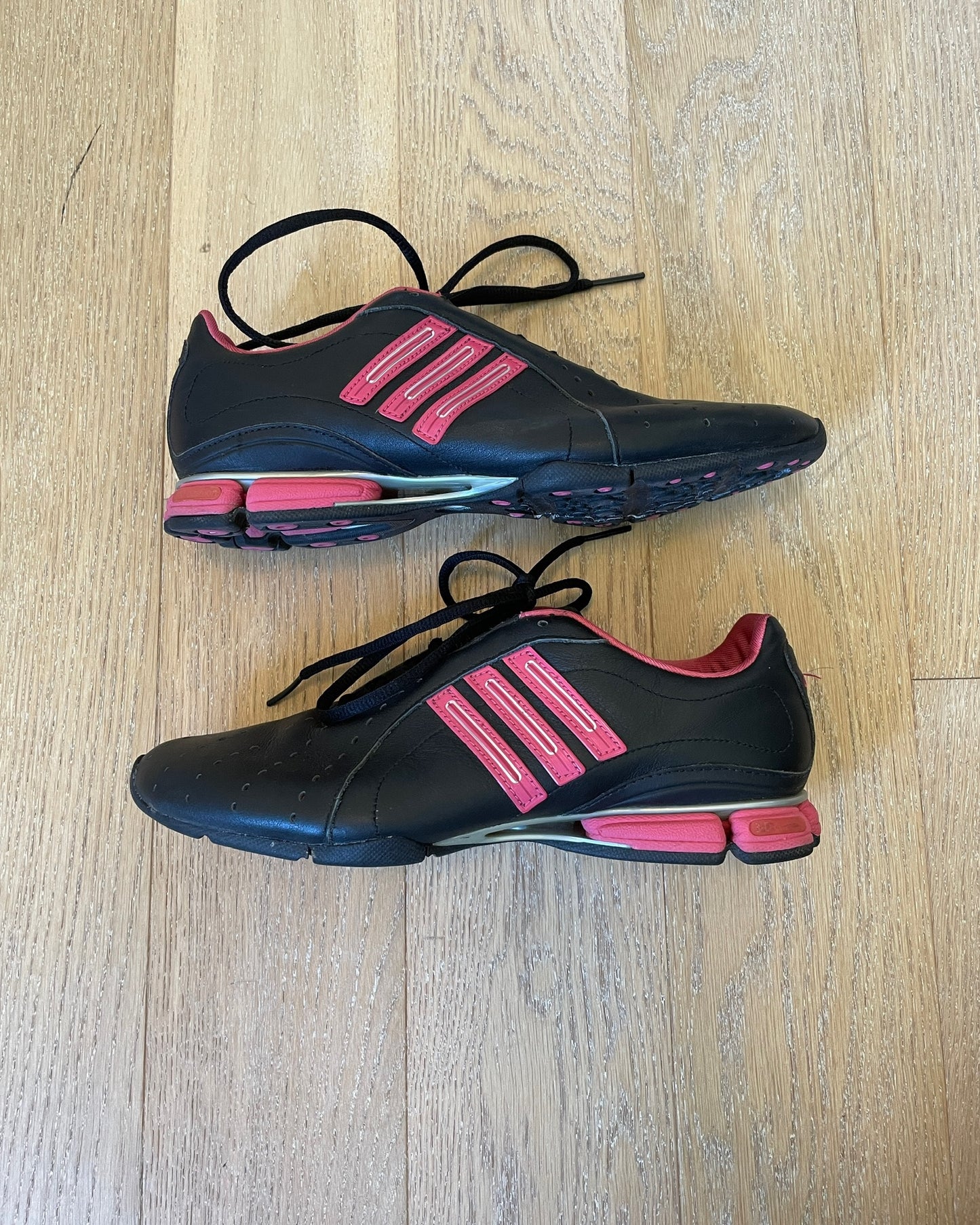 Vintage Adidas Sneaker