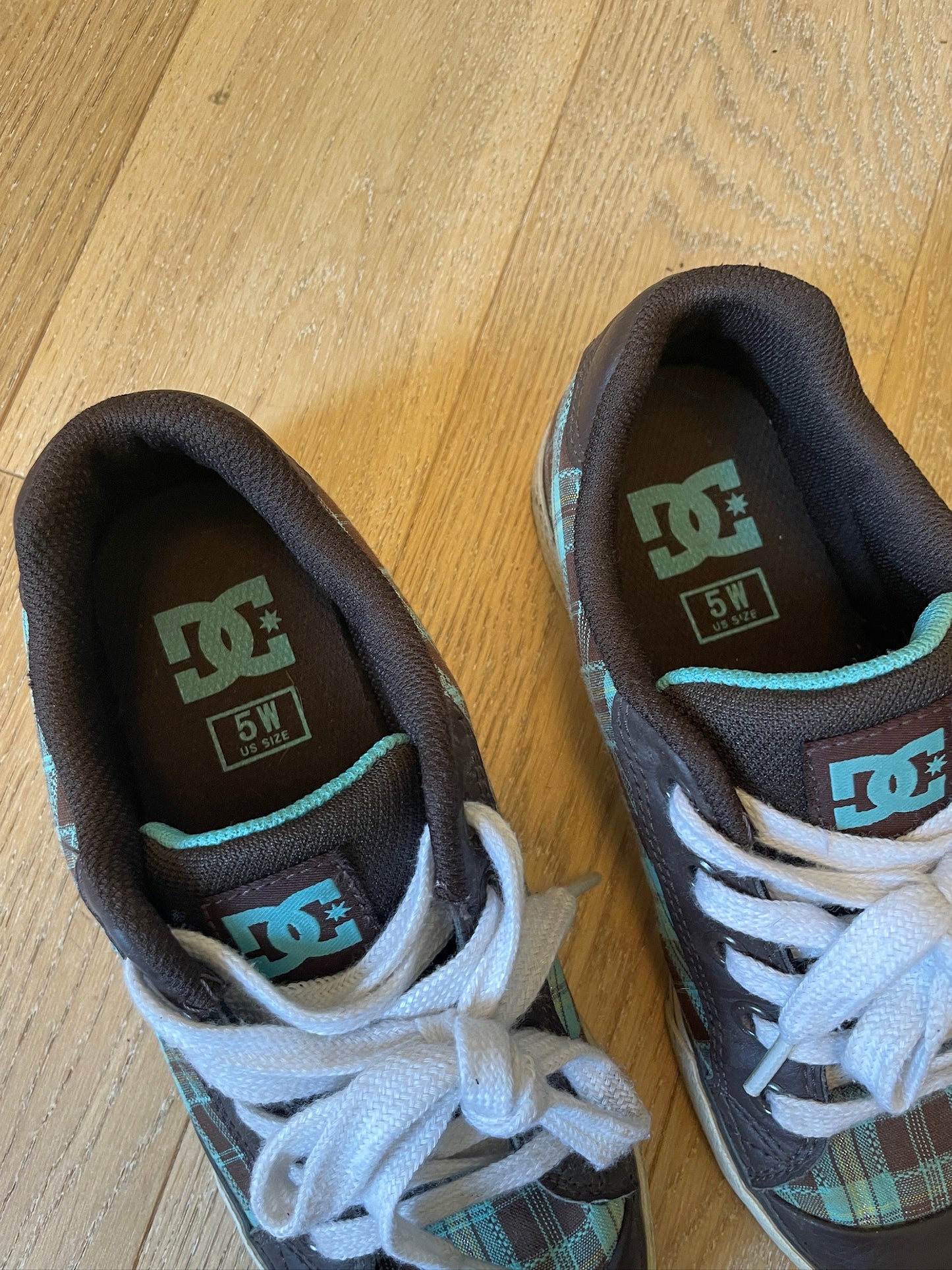 Vintage DC Shoes Teal Checkered Sneaker