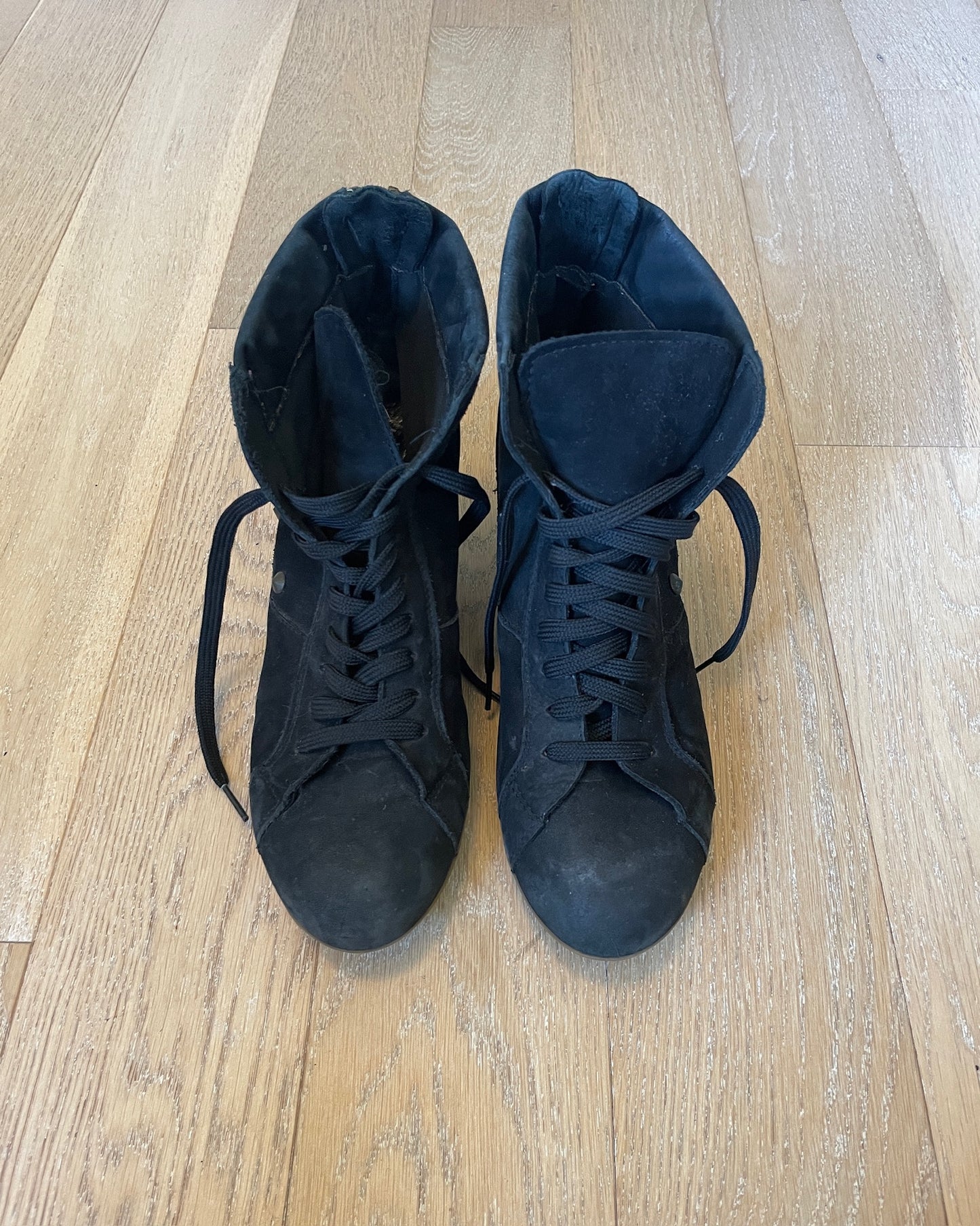 Vintage Studded Wedge Sneaker